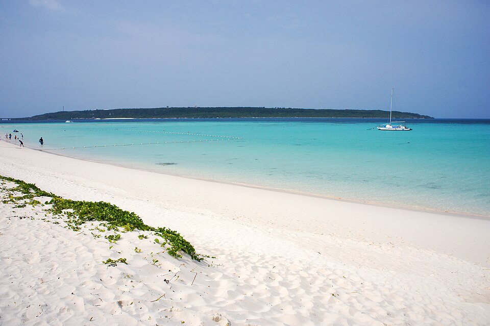 与那覇前浜ビーチ